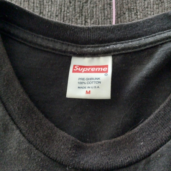 Supreme middle finger to the world tshirt medium - Picture 10 of 10